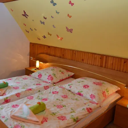 Cozy In Germany With Garden Lichtenhain (Sebnitz)