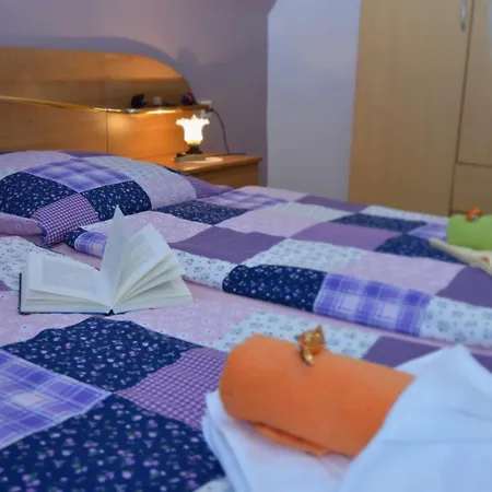 Апартаменты Cozy In Germany With Garden