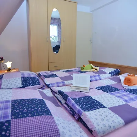 Cozy In Germany With Garden Apartment